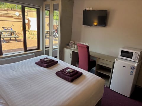 Comfort Double Room | Desk, laptop workspace, free WiFi