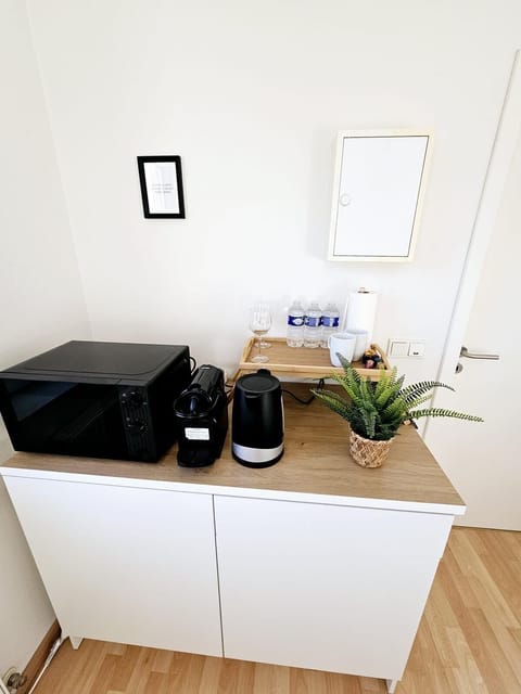 Iron/ironing board, free WiFi