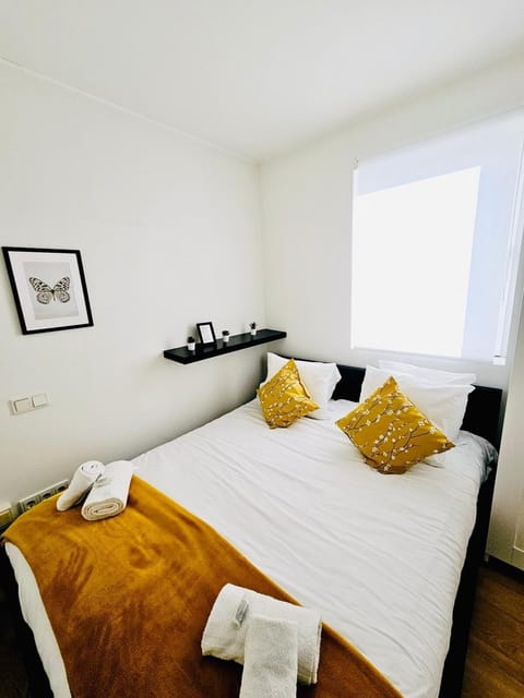 Iron/ironing board, free WiFi