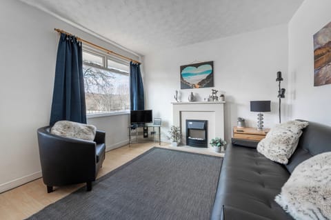 Chalet | Living area | TV