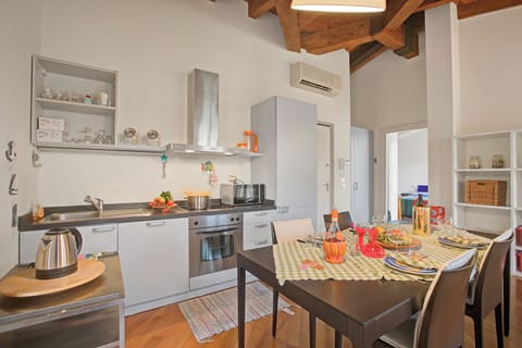 Family Apartment, 2 Bedrooms, 2 Bathrooms, Lakeside (Morgante Salò-Lake view & parking) | Private kitchen | Fridge, microwave, oven, stovetop