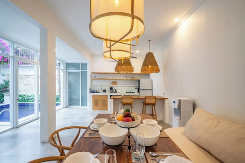 Villa, Pool View | Dining room