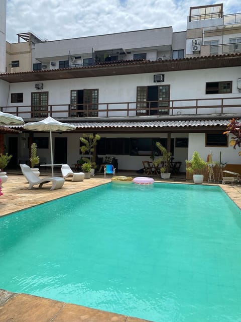 Business Room | Free WiFi