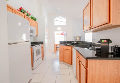 Villa, 4 Bedrooms, Private Pool | Private kitchen | Full-size fridge, microwave, oven, stovetop