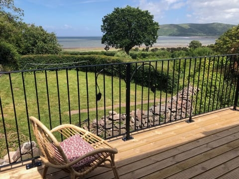 Cottage | Property grounds