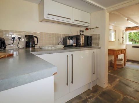 Fridge, dishwasher, electric kettle, toaster