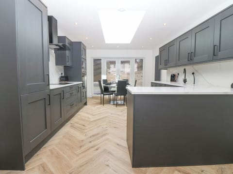 Fridge, dishwasher, electric kettle, toaster