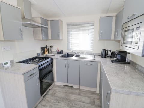 Fridge, dishwasher, electric kettle, toaster