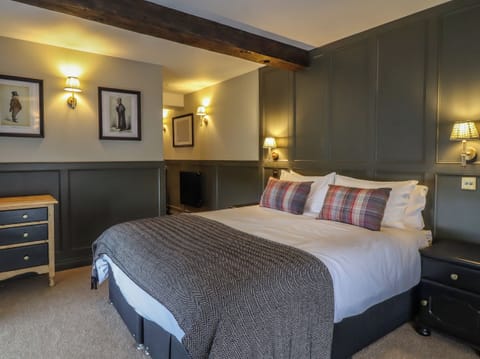 2 bedrooms, individually decorated, individually furnished, free WiFi