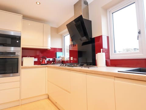 Fridge, dishwasher, electric kettle, toaster