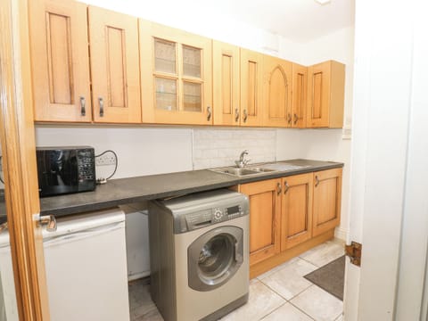 Fridge, dishwasher, electric kettle, toaster