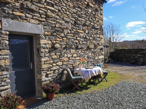 Cottage | Outdoor dining