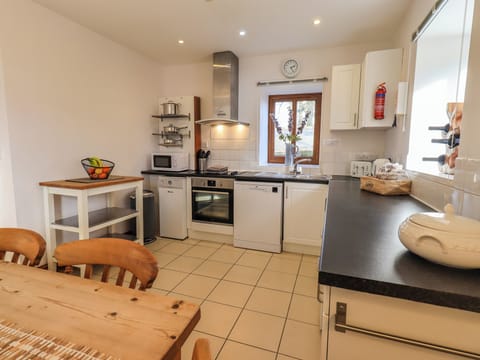 Fridge, dishwasher, electric kettle, toaster