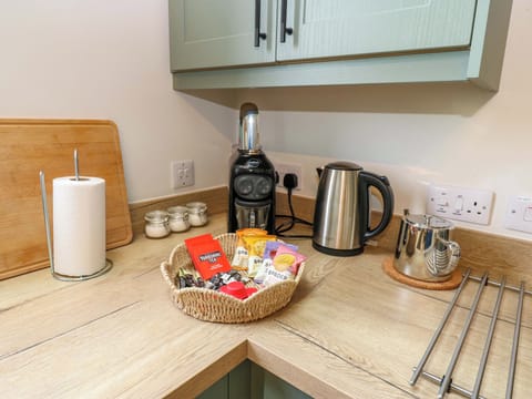 Fridge, dishwasher, electric kettle, toaster