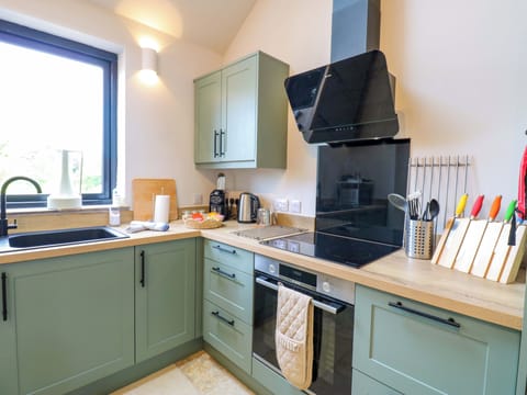 Fridge, dishwasher, electric kettle, toaster