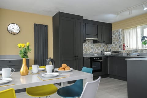 Dishwasher, cookware/dishes/utensils