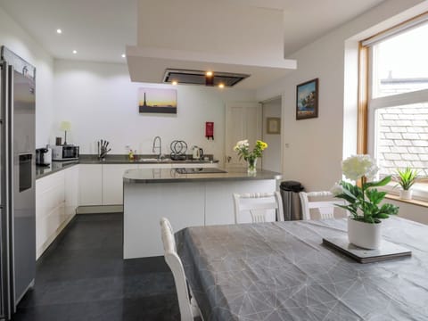 Fridge, dishwasher, electric kettle, toaster