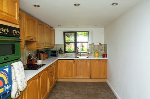 Fridge, dishwasher, electric kettle, toaster