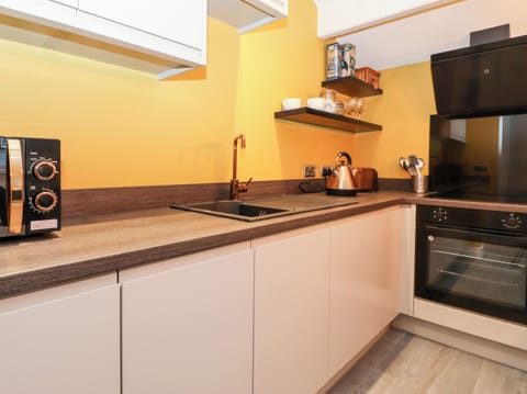 Fridge, dishwasher, electric kettle, toaster