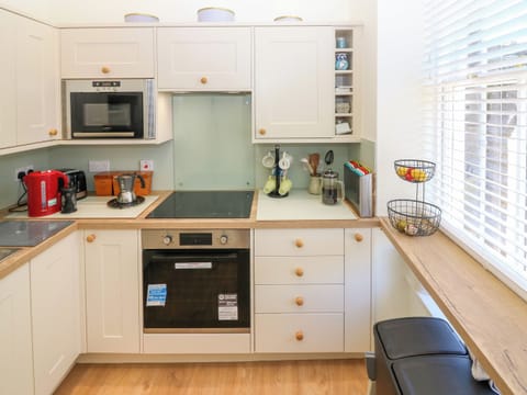 Fridge, dishwasher, electric kettle, toaster