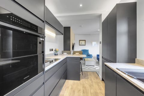 Apartment | Private kitchen | Coffee/tea maker, electric kettle