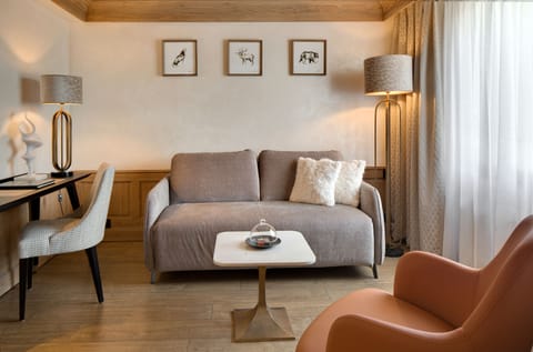 Junior Double Room, Jetted Tub, Mountain View | Living area | 49-inch flat-screen TV with cable channels