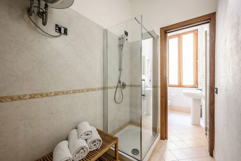 Comfort Apartment | Bathroom | Slippers