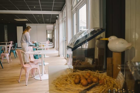 Daily buffet breakfast (EUR 14.50 per person)