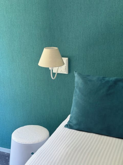 Classic Room, Garden View | In-room safe, soundproofing, free WiFi