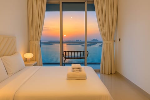 Luxury Apartment, Beach View | 2 bedrooms, iron/ironing board, free WiFi