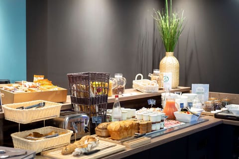 Daily continental breakfast for a fee