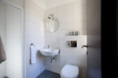 Classic Double Room, Balcony | Bathroom | Shower, free toiletries, hair dryer, towels