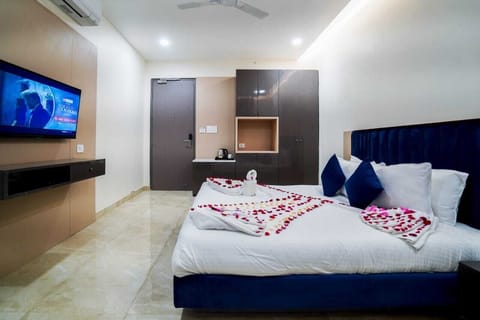 Premium Room | In-room safe, soundproofing, bed sheets