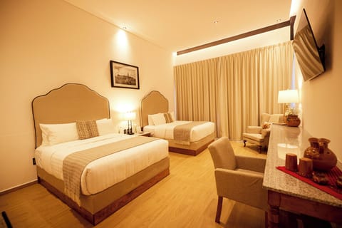 Standard Twin Room, 2 Queen Beds, Courtyard View | Down comforters, Select Comfort beds, desk, free WiFi