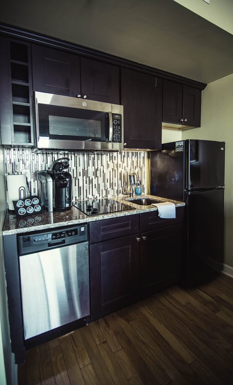 Signature Condo, 1 Bedroom, Kitchen, River View (Condo 8) | Private kitchen | Fridge, microwave, stovetop, coffee/tea maker