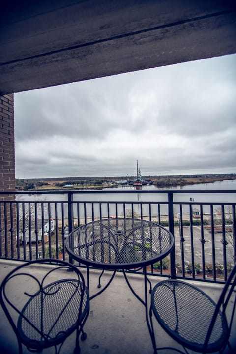 Signature Condo, 1 Bedroom, Kitchen, River View (Condo 1) | Terrace/patio