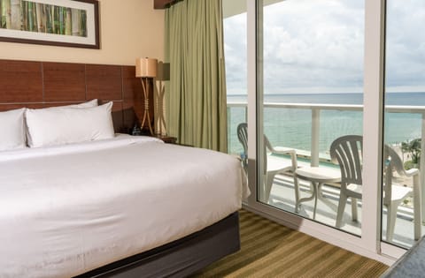 One Bedroom Suite Ocean View | 1 bedroom, in-room safe, individually decorated, individually furnished