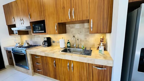 House, 1 Bedroom, Smoking, Balcony | Interior