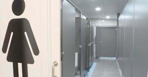 Basic Shared Dormitory | Bathroom | Shower, soap, shampoo, toilet paper