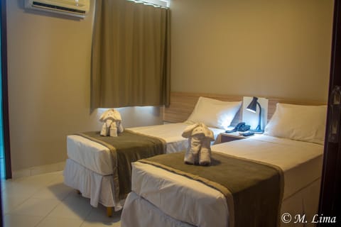 Double or Twin Room | Minibar, in-room safe, desk, free WiFi