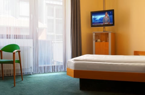 Standard Single Room | Premium bedding, minibar, in-room safe, desk