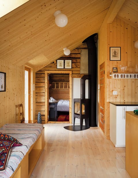 Villa Lofoten - The Fisherman's Cabin | Free WiFi, bed sheets