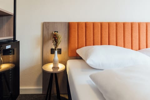 Desk, laptop workspace, free WiFi