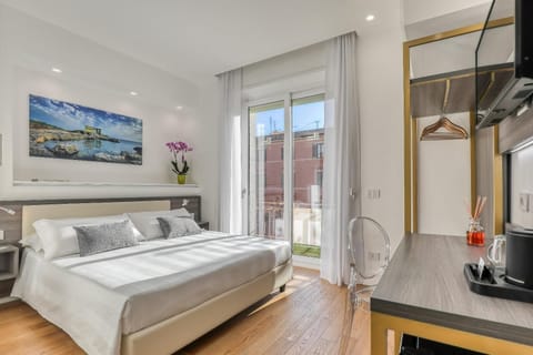 Comfort Double Room, Balcony | In-room safe, desk, laptop workspace, soundproofing