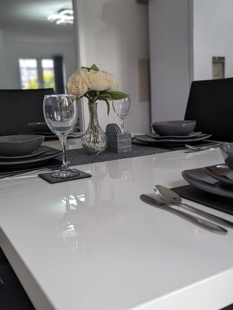 House | Dining