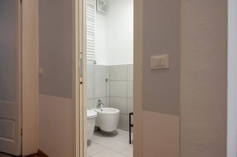 Comfort Double Room | Bathroom | Shower, hair dryer, towels, soap