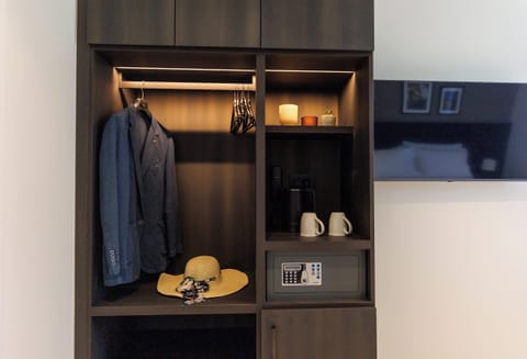 Comfort Double or Twin Room | In-room safe, soundproofing, iron/ironing board, free WiFi