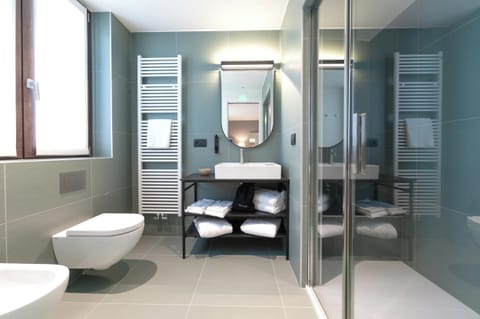 Superior Double or Twin Room | Bathroom | Shower, hair dryer, towels, soap