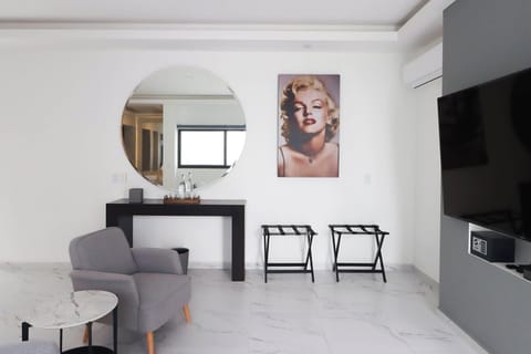 Junior Room | Free WiFi