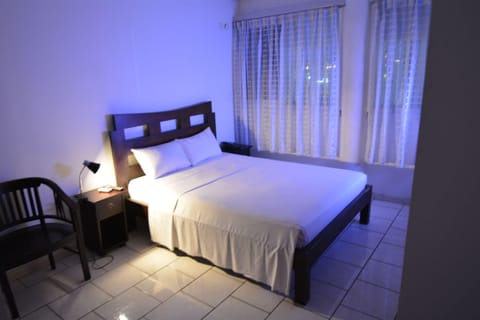 Standard Room, 1 Double Bed | Free cribs/infant beds, rollaway beds, free WiFi, bed sheets